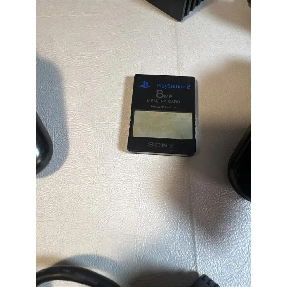 Sony PlayStation2 SCPH-30000 Console 2 Controller, Wires, Memory Card, Multi Tap